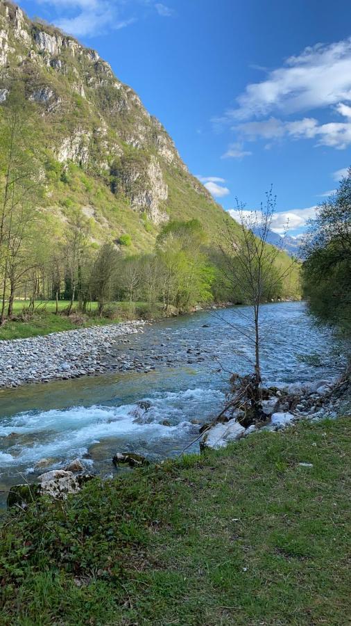 Apartmán Le Monrepos Avec Jacuzzi Nordique Bielle Exteriér fotografie
